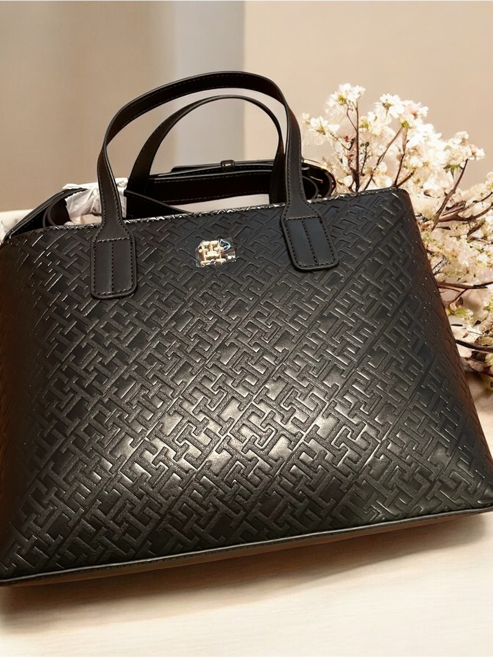 Tommy Hilfiger Black Embossed Leather medium sized Tote Handbag